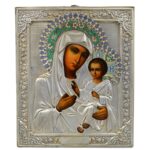 Icona russa Madre di Dio d’Iver, tempera su tavola con riza in argento, fine XIX secolo, scuola di Mosca, tipologia Hodegetria