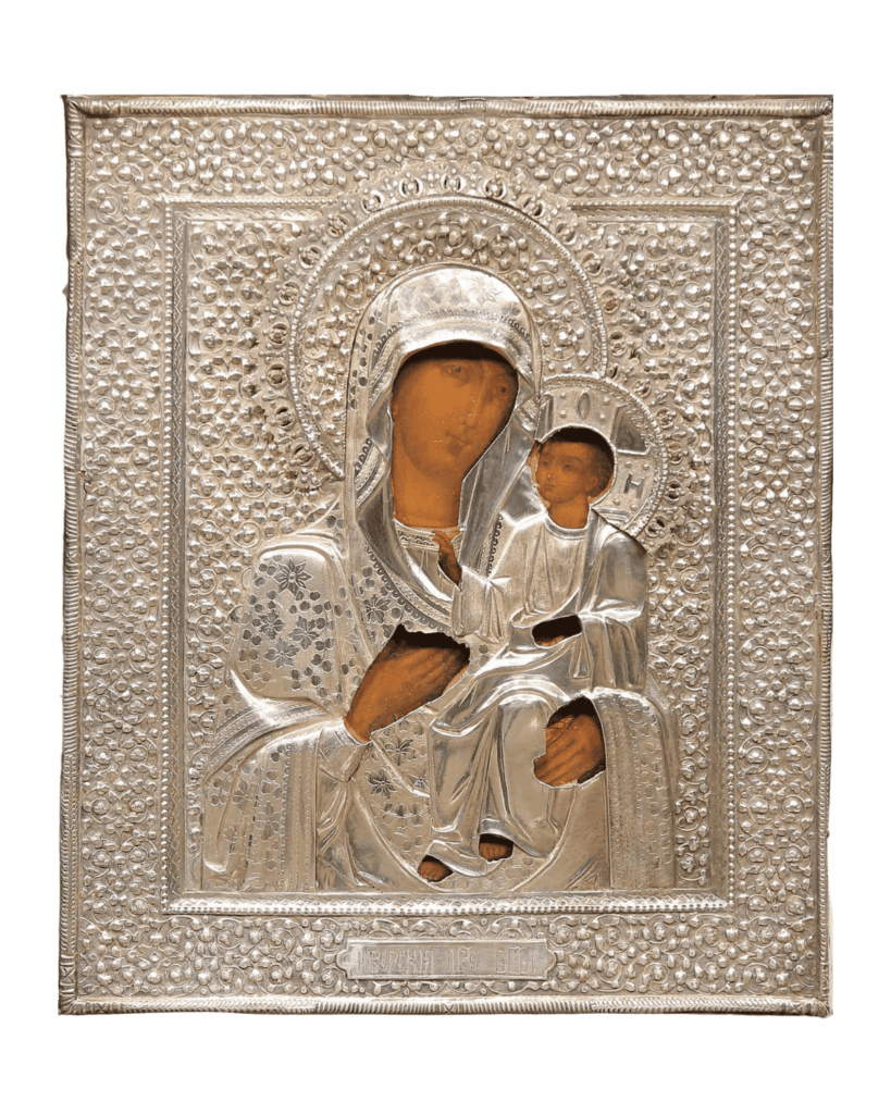 Icona russa Madre di Dio di Iver con riza in argento, Mosca 1883, tempera all’uovo su tavola.